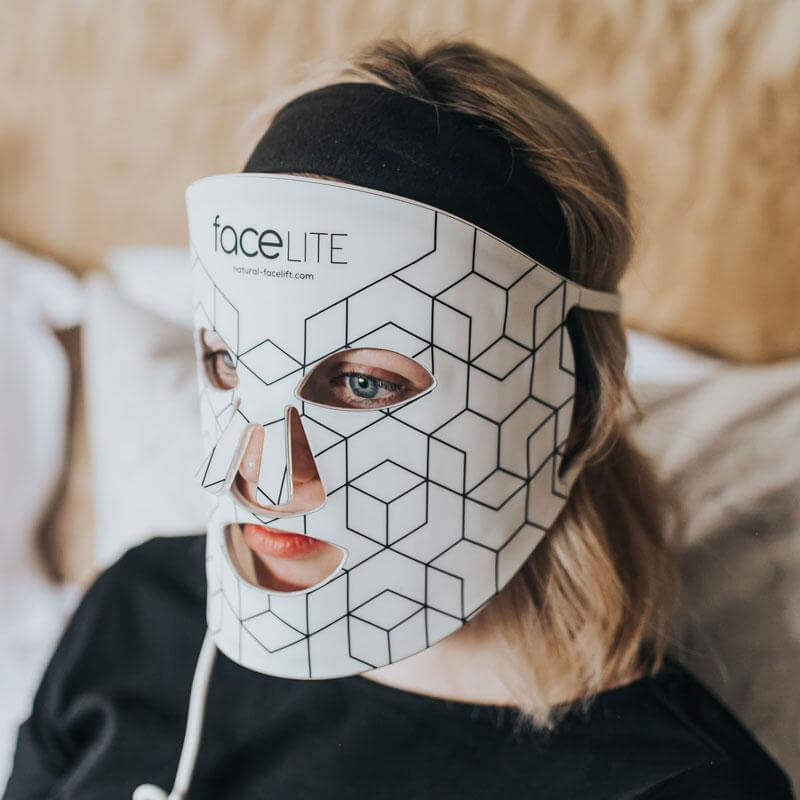 Facelite_LED_image_homecare_2